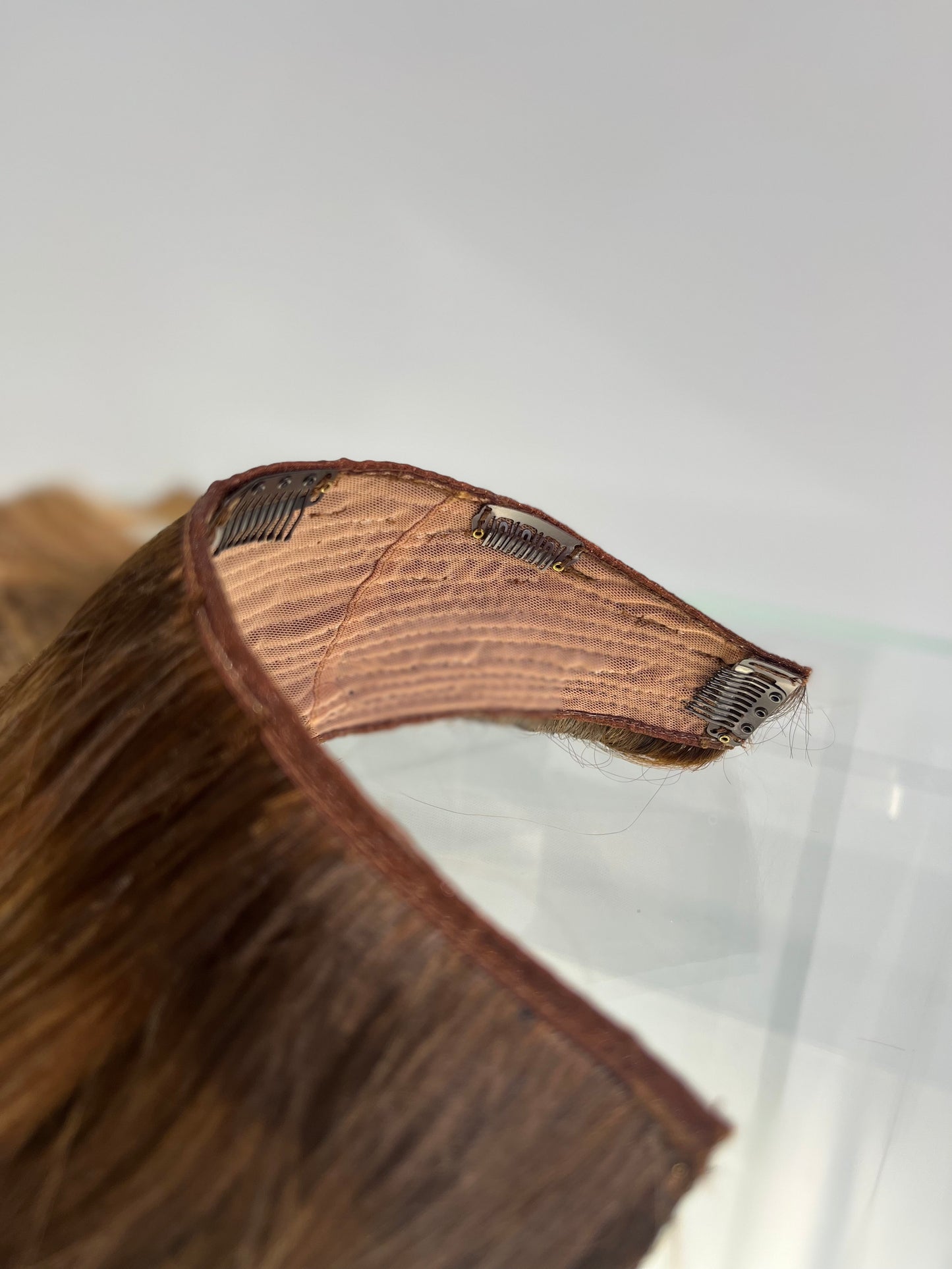Curved base Clip-in