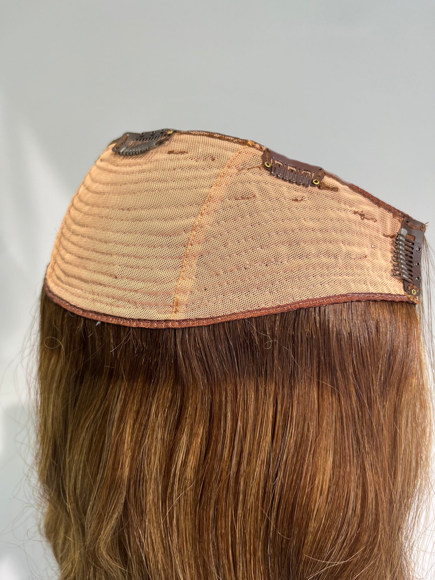 Curved base Clip-in