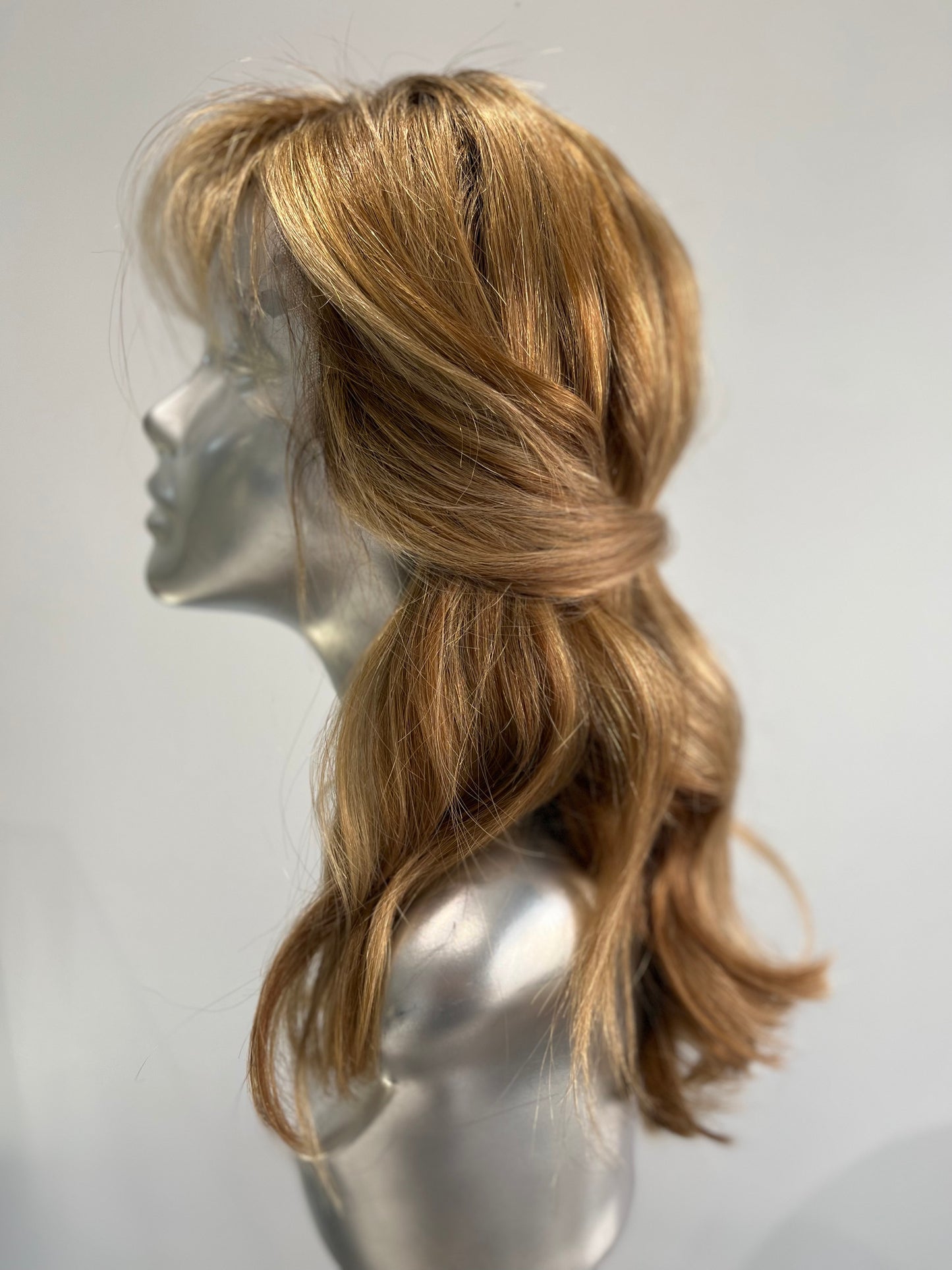 Gold beach blond front lace wig