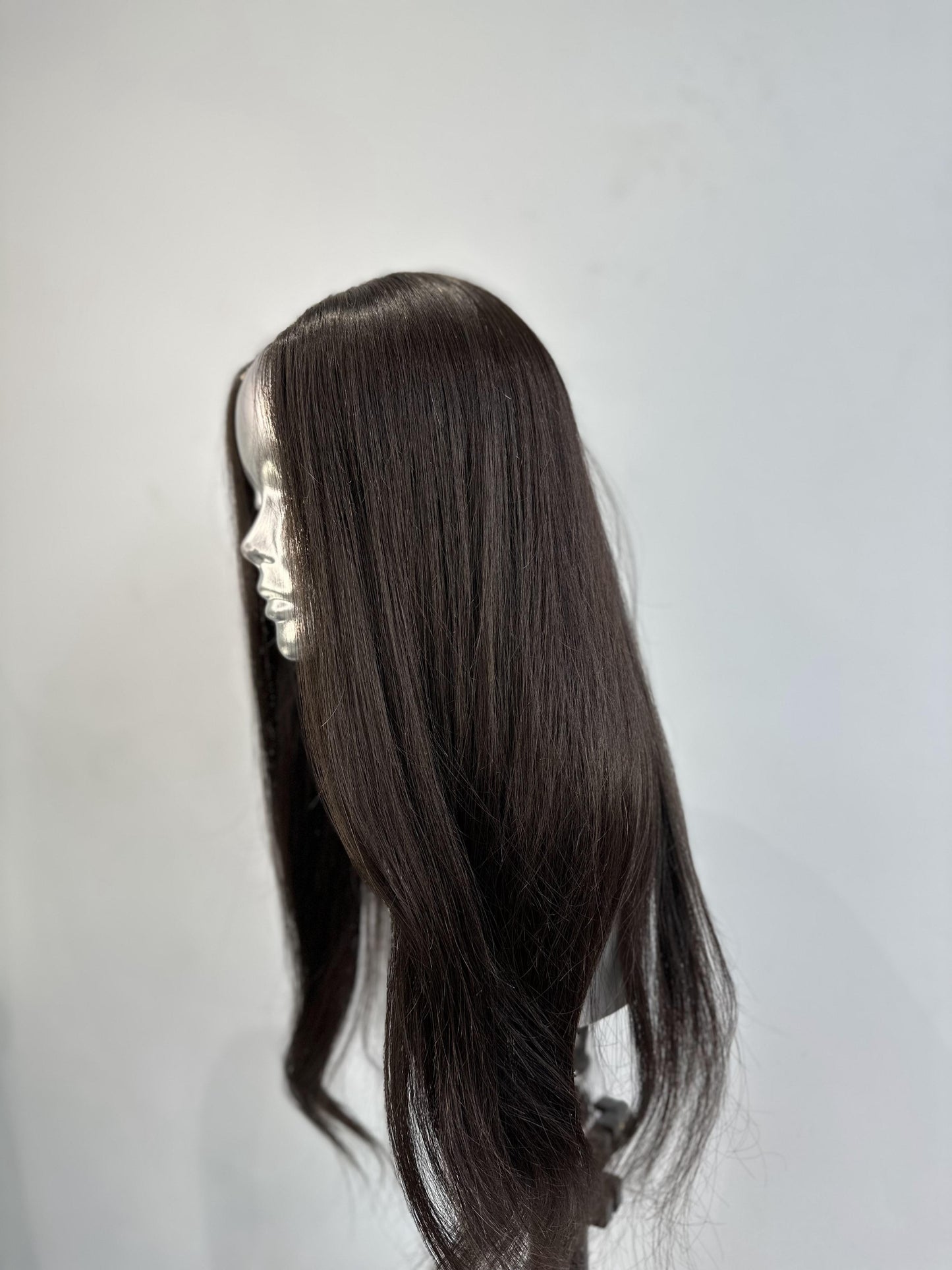 Luxury U-part Lace clip-in Hairpiece: A Fusion of Comfort and Style