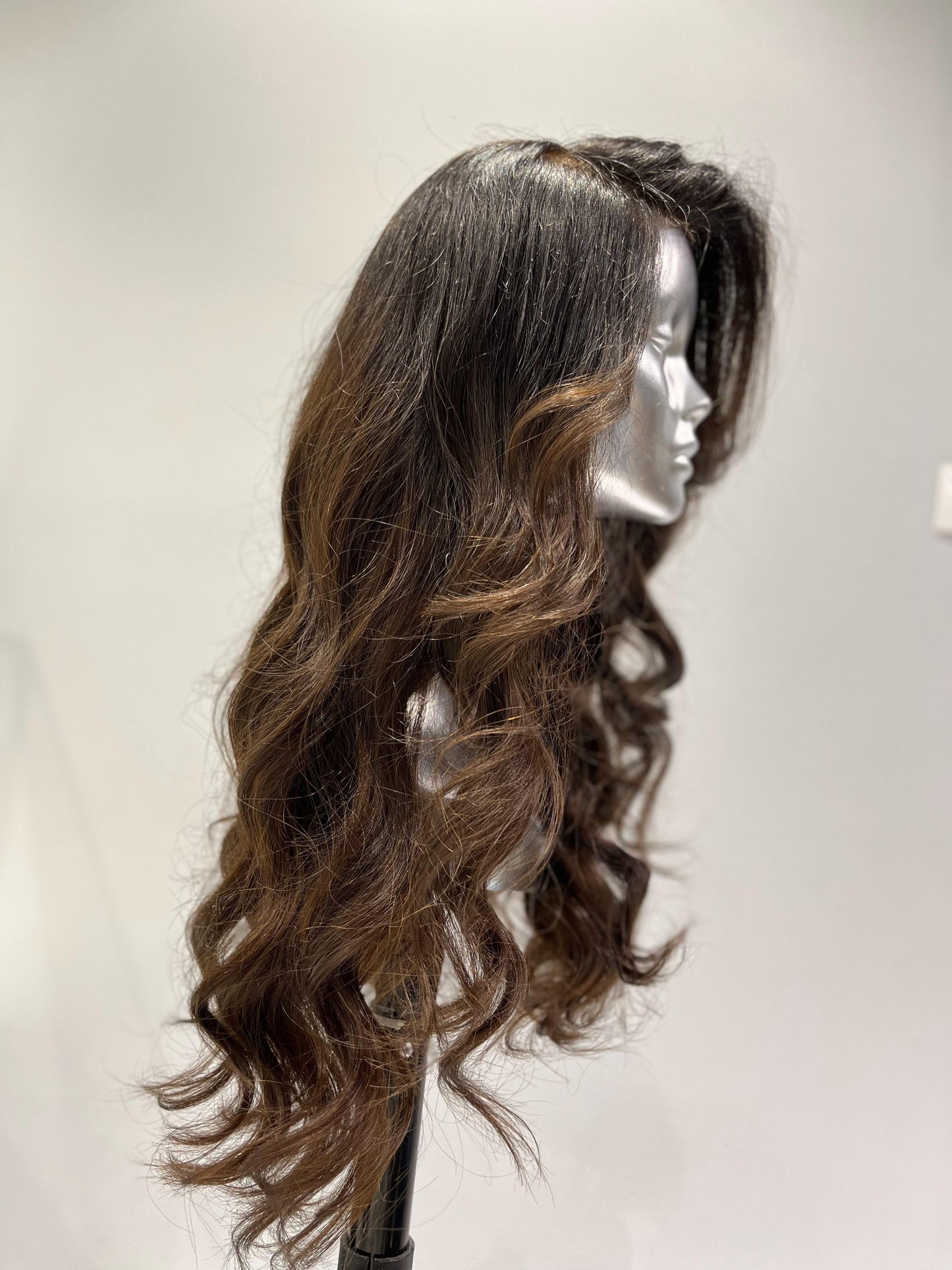 Lush Wavy front lace wig