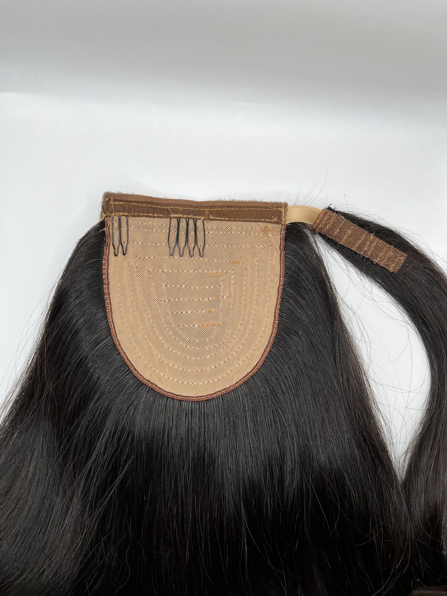 Pony-tail velcro ponytail