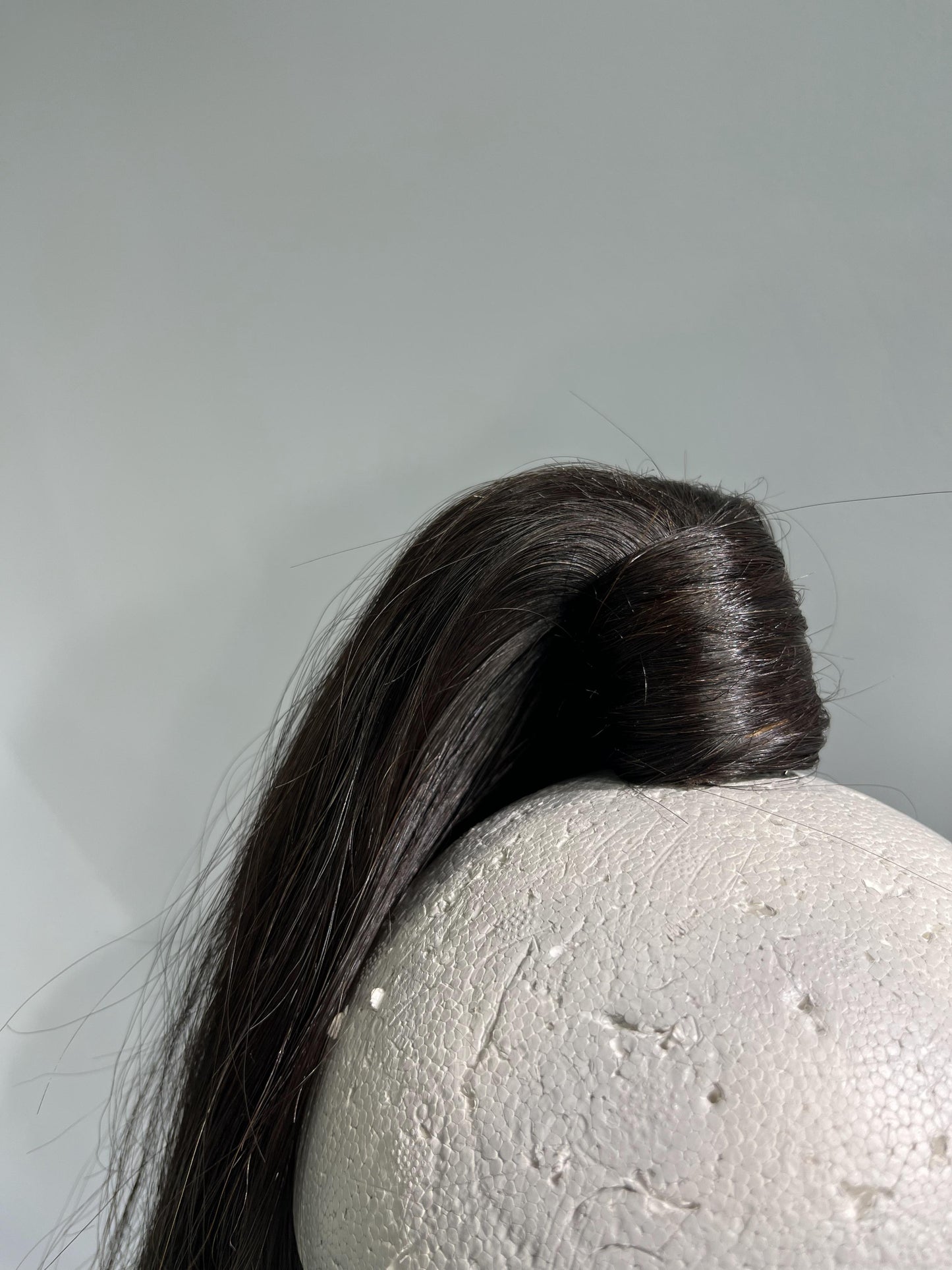 Pony-tail velcro ponytail