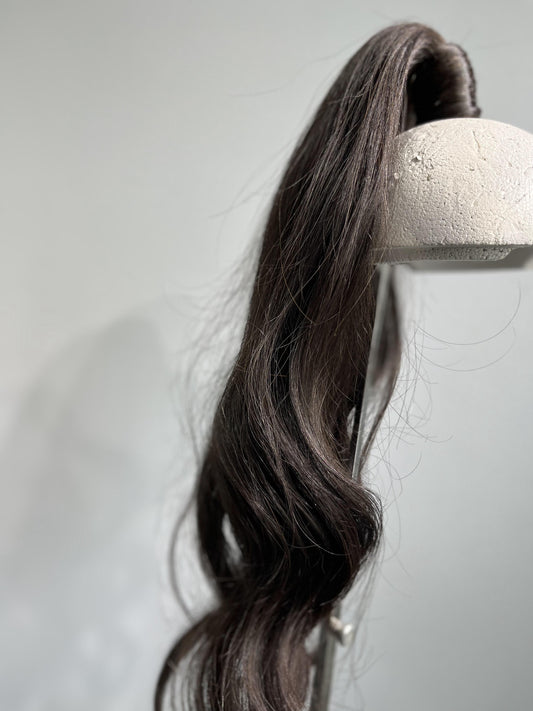 Pony-tail velcro ponytail