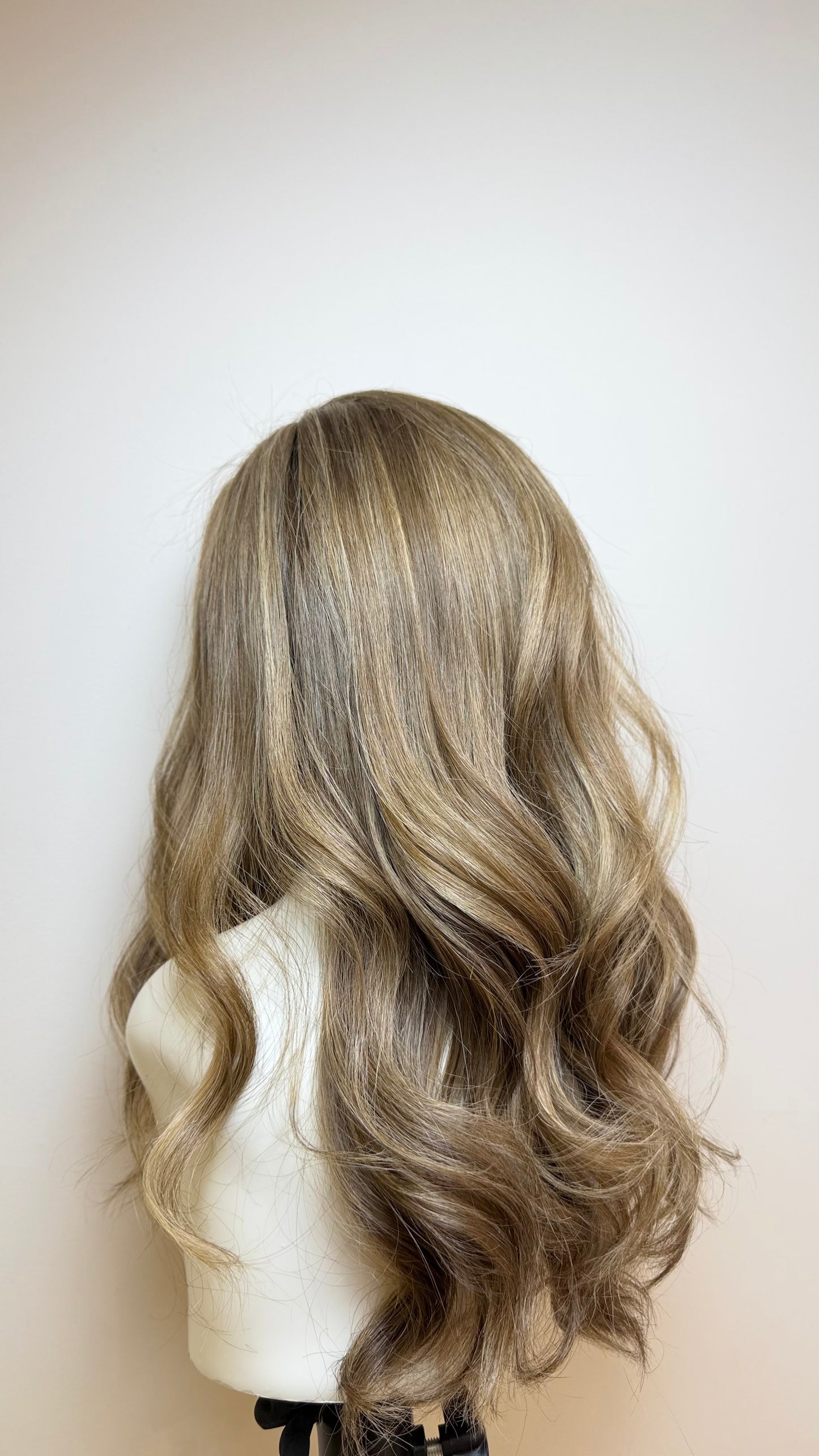 Champagne hair wig