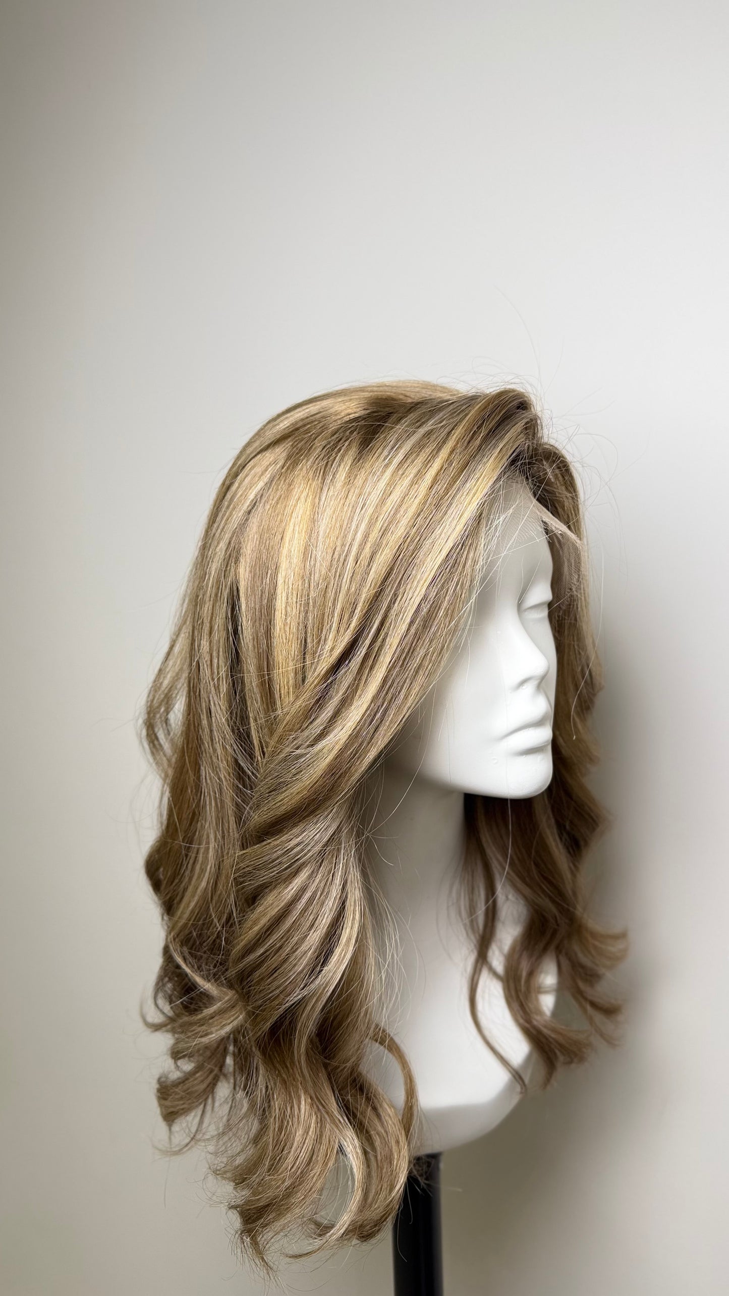 Champagne hair wig