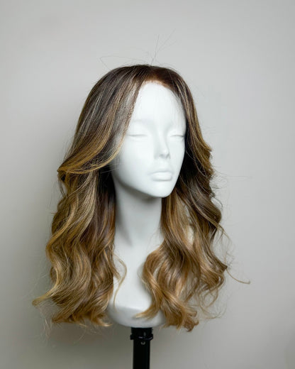 Golden Honey Balayage Wig 💛